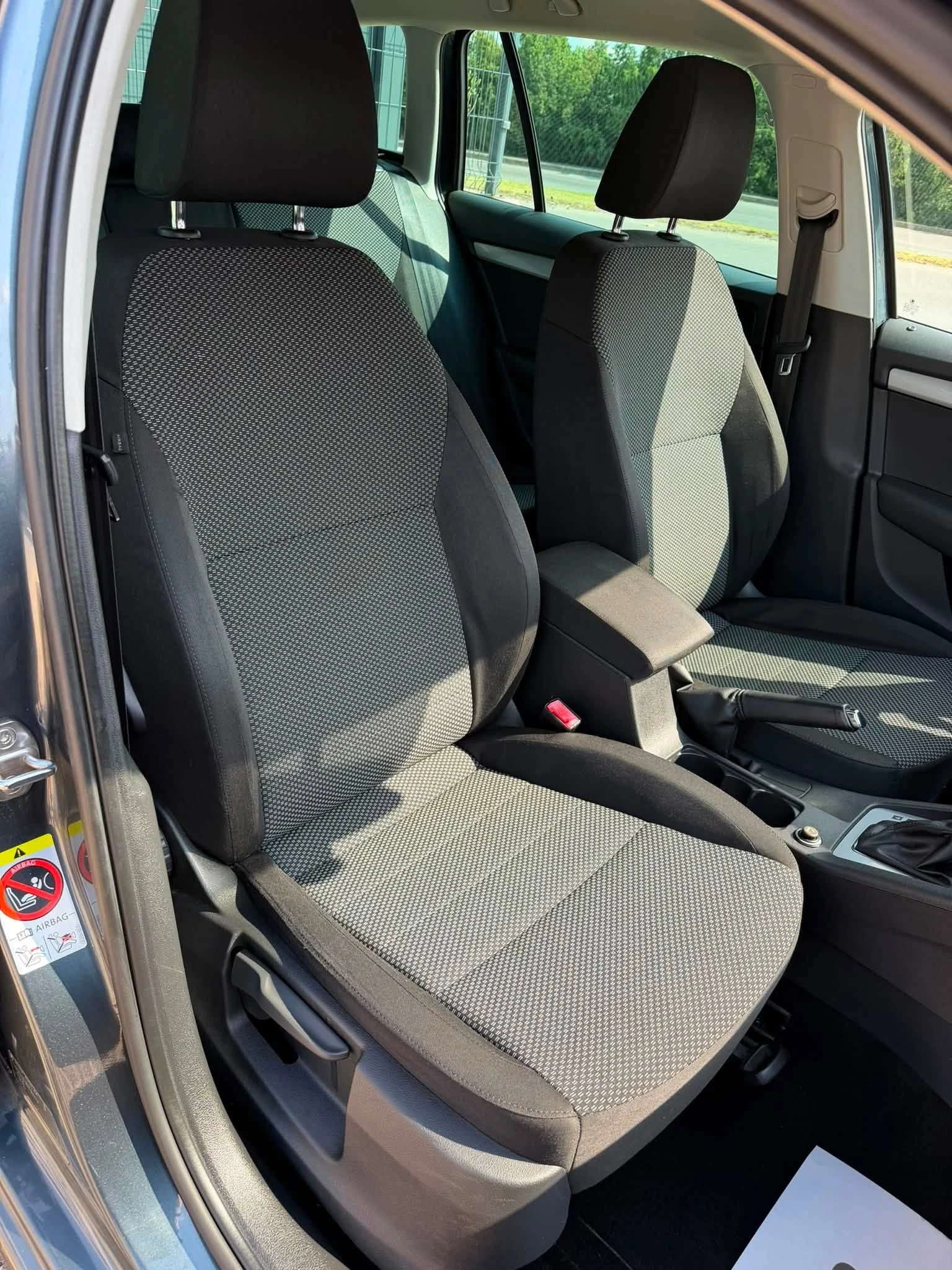 Skoda Octavia 1.6TDI/105/DSG, снимка 15 - Автомобили и джипове - 55431780