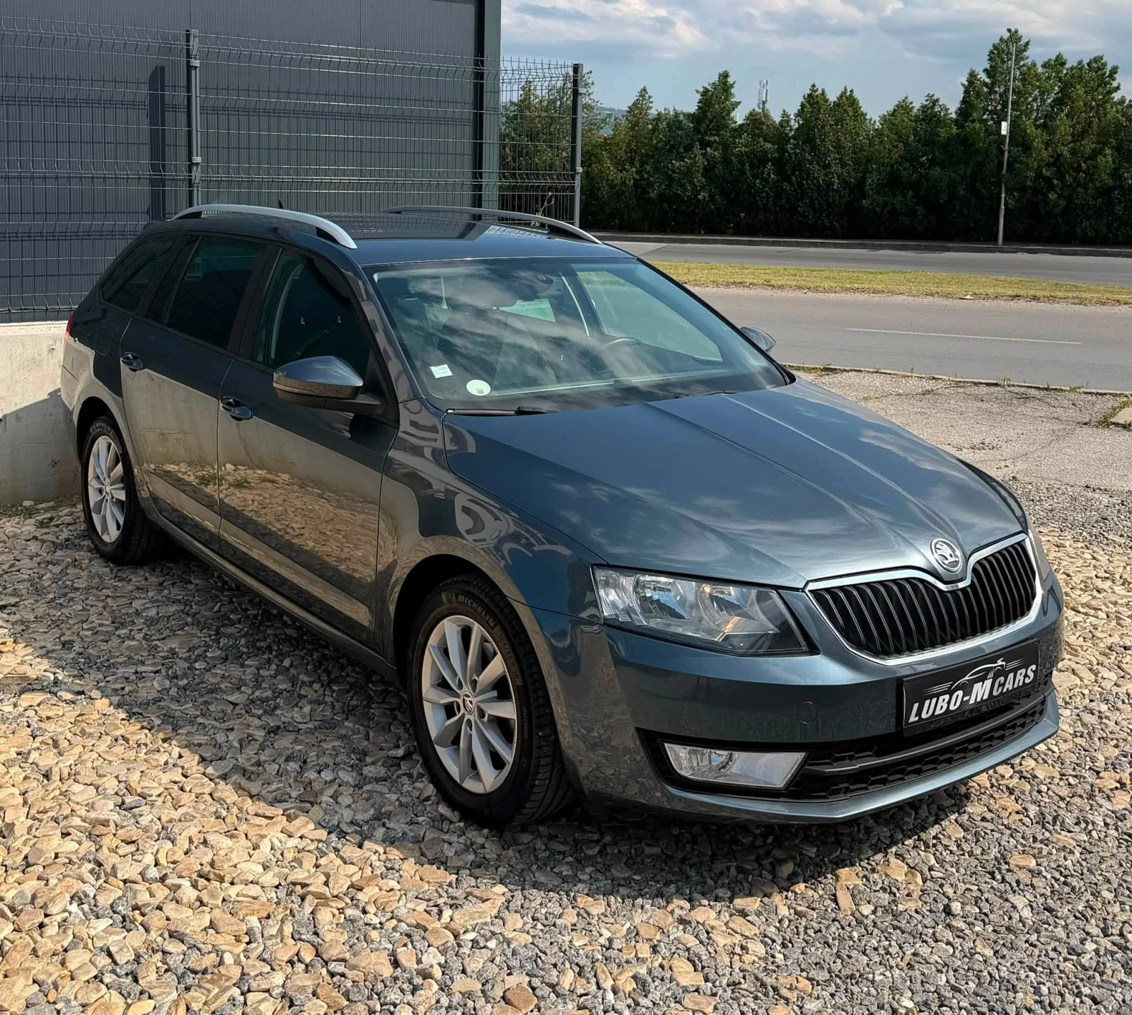 Skoda Octavia 1.6TDI/105/DSG, снимка 3 - Автомобили и джипове - 55431780