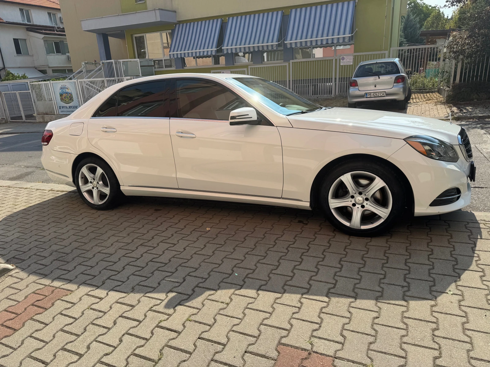 Mercedes-Benz E 350 4-Matic, снимка 9 - Автомобили и джипове - 55785754