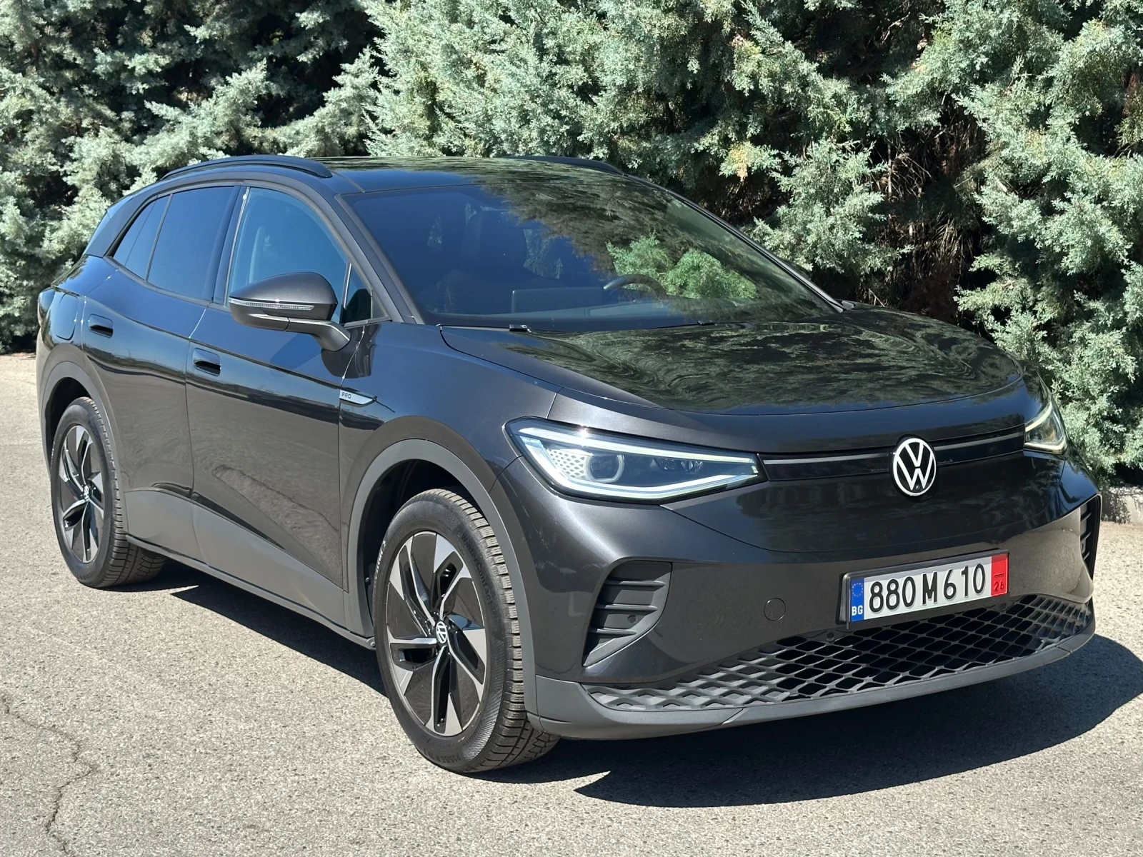 VW ID.4 Full/MATRIX/PANO/HeadUp/360/Keyless/Подгрев/МАСАЖ, снимка 3 - Автомобили и джипове - 55961393