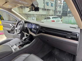 VW Touareg 3.0 TDI PRESTIGE, снимка 13