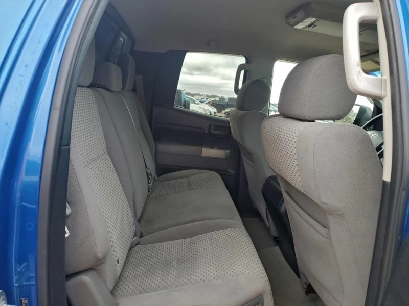 Toyota Tundra * DOUBLE CAB * CARFAX * , снимка 10 - Автомобили и джипове - 53023527