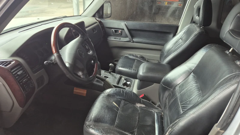 Mitsubishi Pajero, снимка 5 - Автомобили и джипове - 53197739
