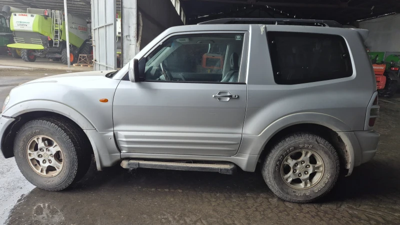 Mitsubishi Pajero, снимка 2 - Автомобили и джипове - 53197739
