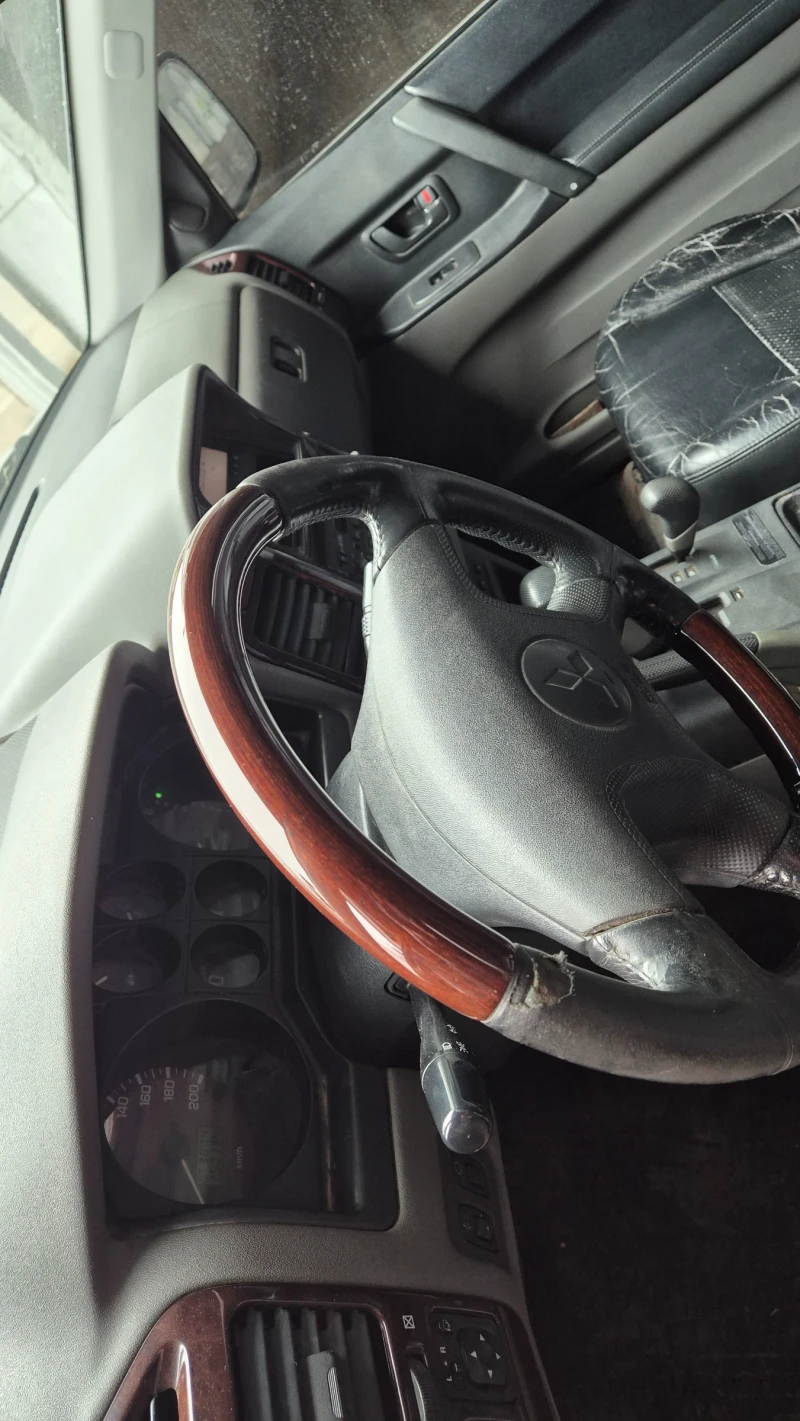 Mitsubishi Pajero, снимка 6 - Автомобили и джипове - 53197739