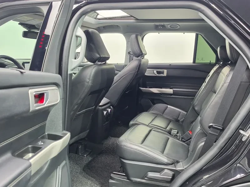 Ford Explorer 3.3 - САМО 30% АВАНС, снимка 11 - Автомобили и джипове - 56292862
