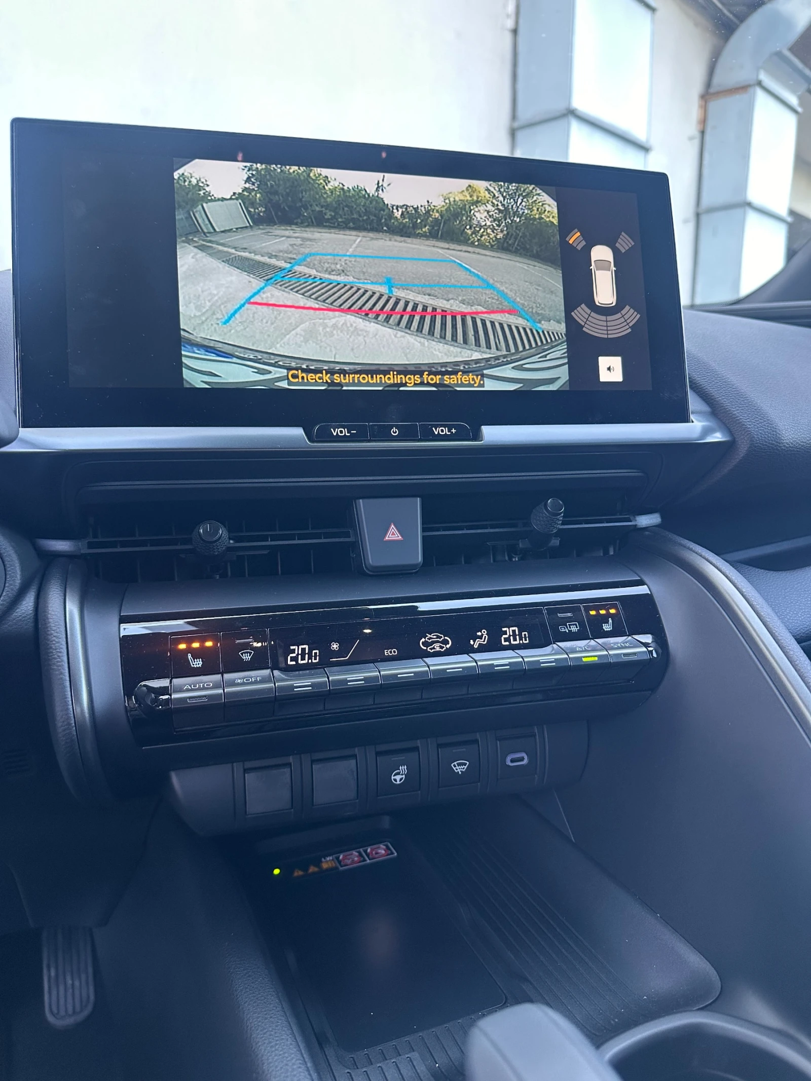 Toyota C-HR 2.0 Hybrid в Гаранция - изображение 9