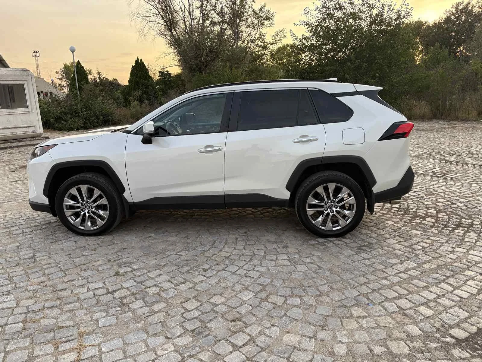Toyota Rav4 2.5L 4x4 FULL LIMITED 78000km!!! - изображение 7