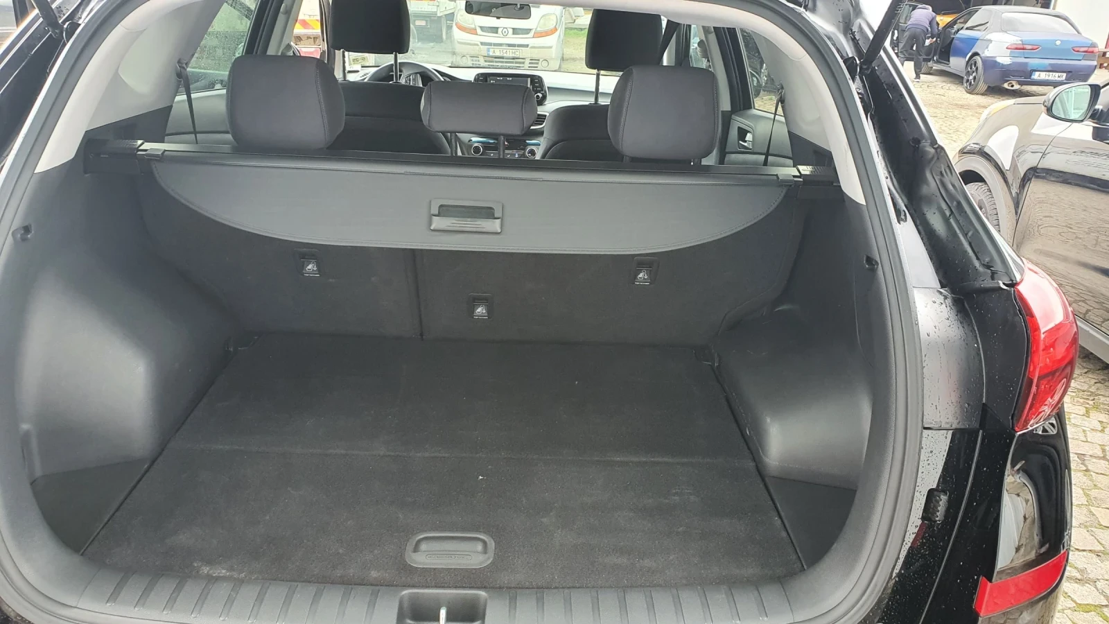 Hyundai Tucson SE, снимка 5 - Автомобили и джипове - 53844837