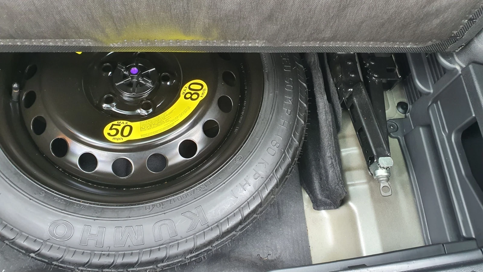 Hyundai Tucson SE, снимка 6 - Автомобили и джипове - 53844837