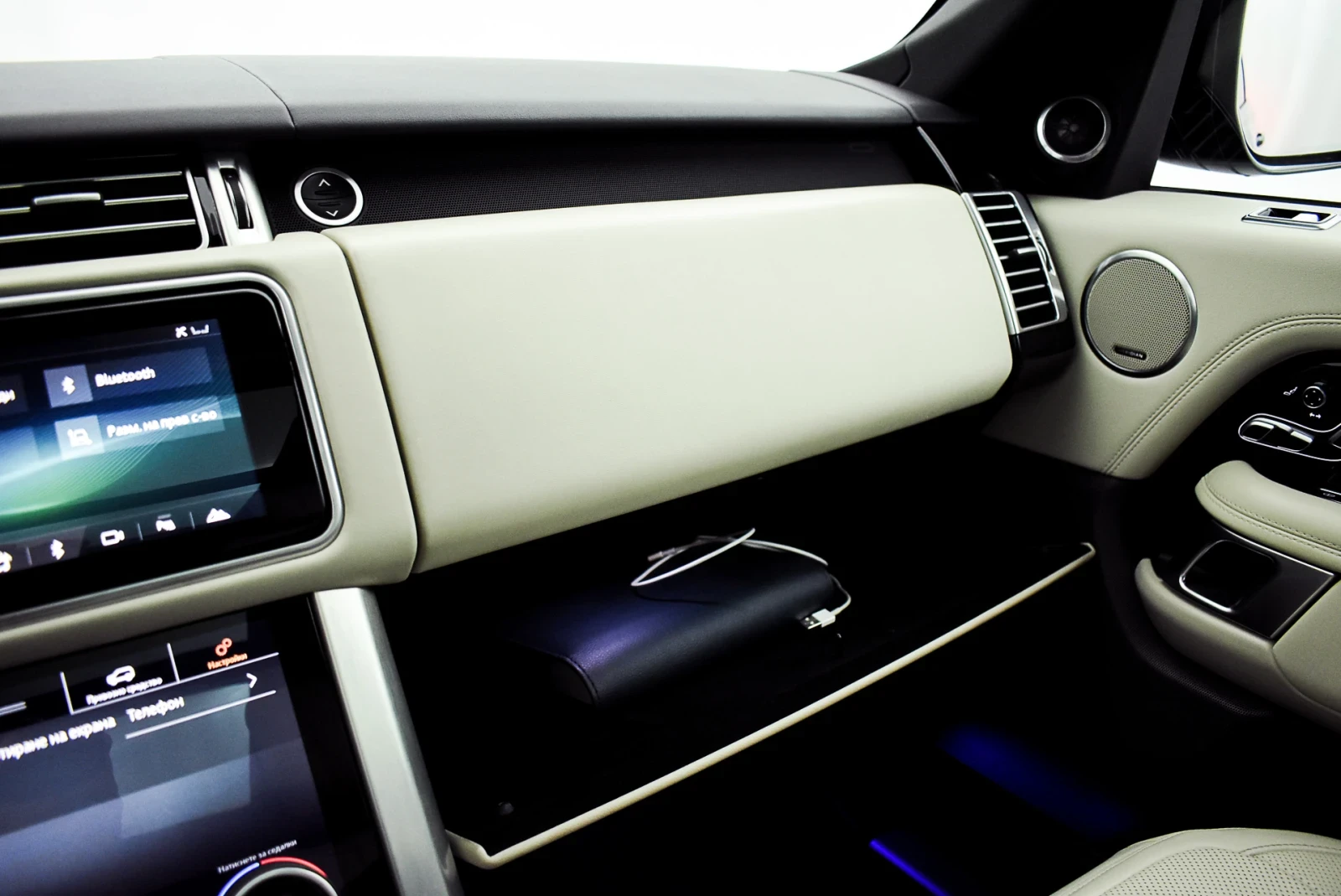 Land Rover Range rover, снимка 14 - Автомобили и джипове - 54057578