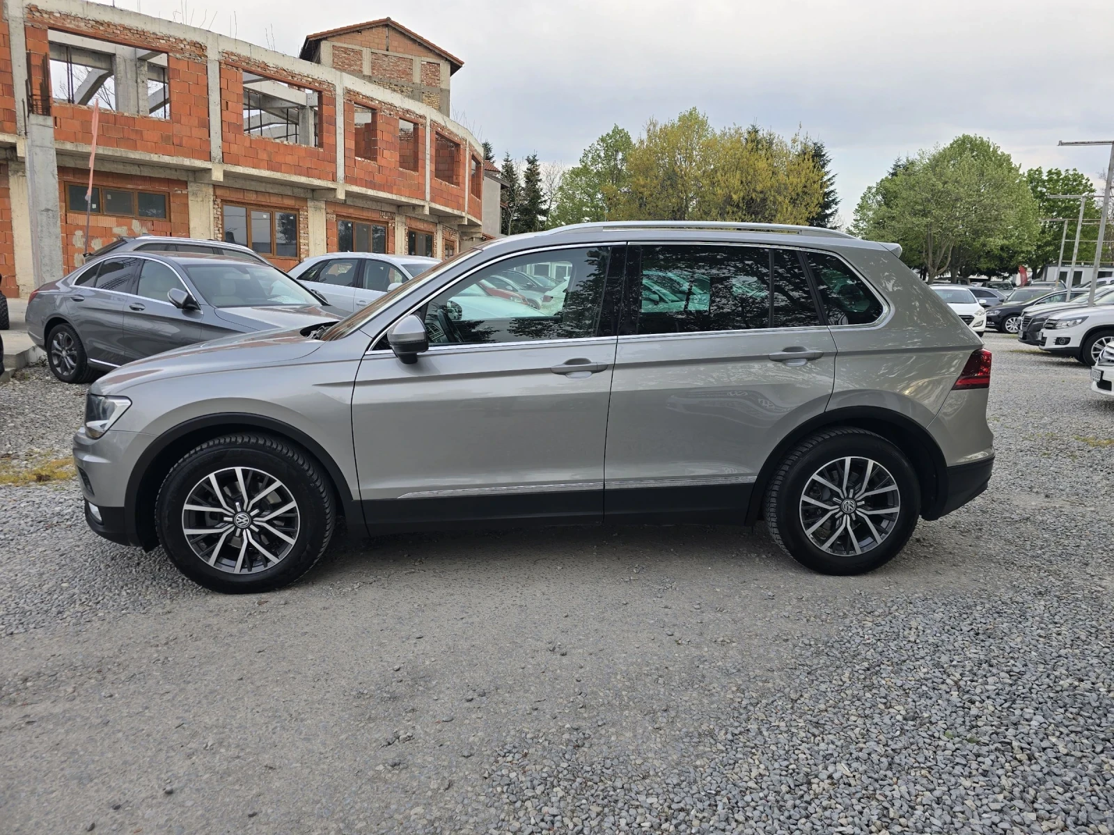 VW Tiguan 2.0TDI-150kc/6ck/NAVI/DISTRONIK | Mobile.bg � ����������� 8