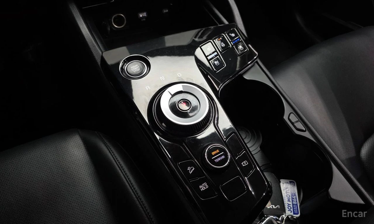 Kia Sportage 1.6 Hybrid* Prestige 4x4* ПОДГРЕВ* ОБДУХВАНЕ* , снимка 13 - Автомобили и джипове - 55302114