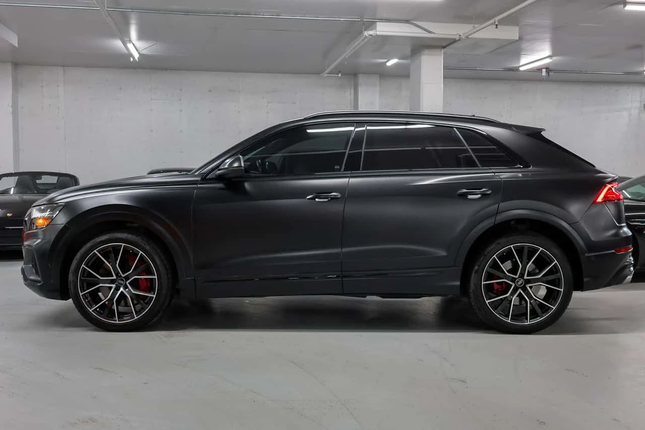 Audi SQ8 4.0 TFSI quattro | CARFAX | АВТОКРЕДИТ БЕЗ ПЪРВОНА, снимка 3 - Автомобили и джипове - 55335704