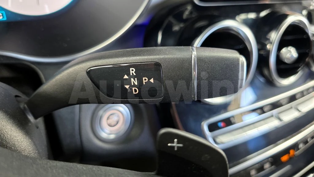 Mercedes-Benz GLC 300 e AMG Coupe Plug in Hybrid, снимка 13 - Автомобили и джипове - 55689584