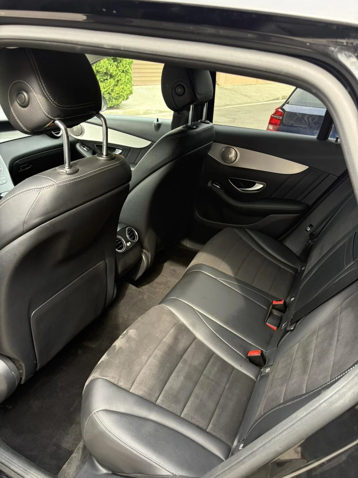 Mercedes-Benz GLC 250, снимка 10 - Автомобили и джипове - 55791267