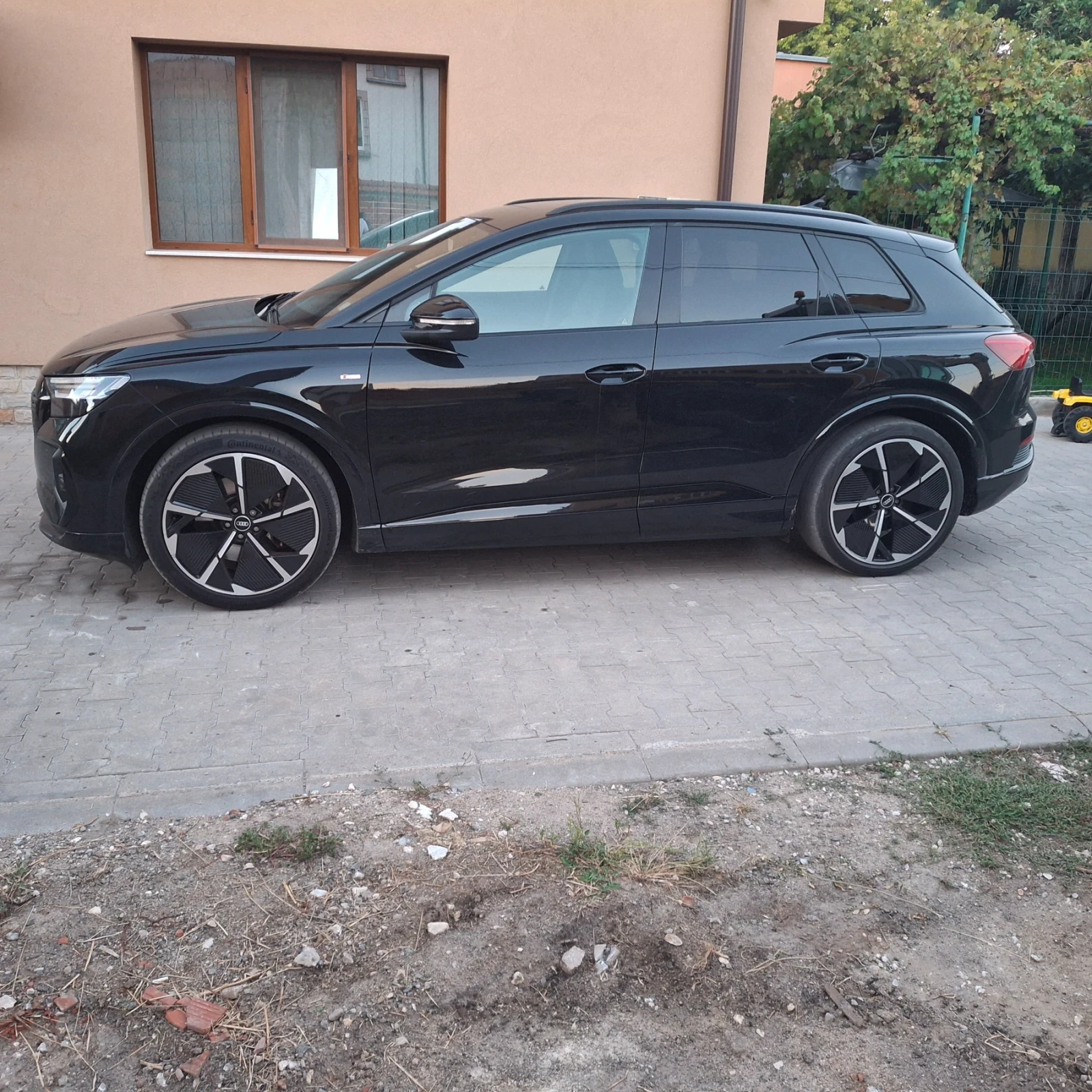 Audi Q4 40 etron, Launch edition S competition 77kw, снимка 5 - Автомобили и джипове - 56106482