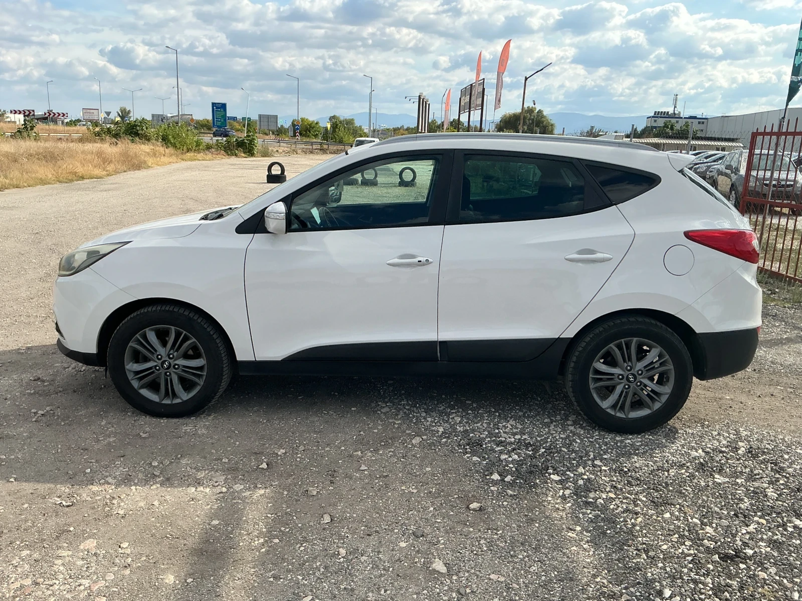 Hyundai IX35 2.0crdi FEIS AVT. 4x4 NAVI, снимка 8 - Автомобили и джипове - 56294999