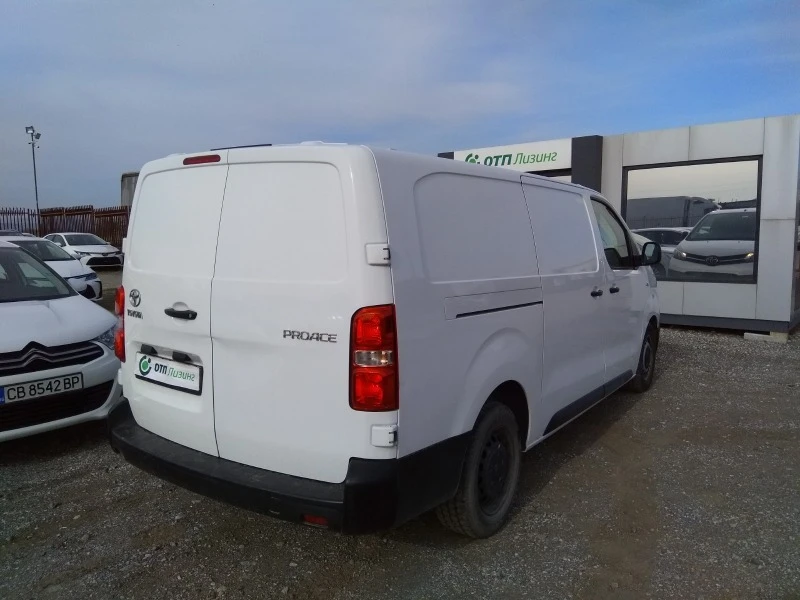 Toyota Proace L2H1 2.0 D-4D, снимка 6 - Бусове и автобуси - 47880424