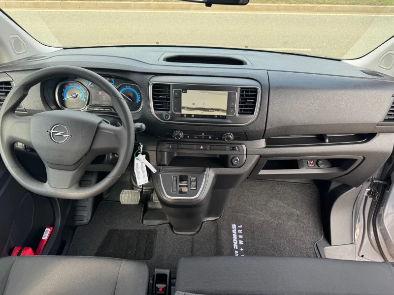 Opel Vivaro Kombi-eM-75kwh/9местен, снимка 12 - Бусове и автобуси - 49759157