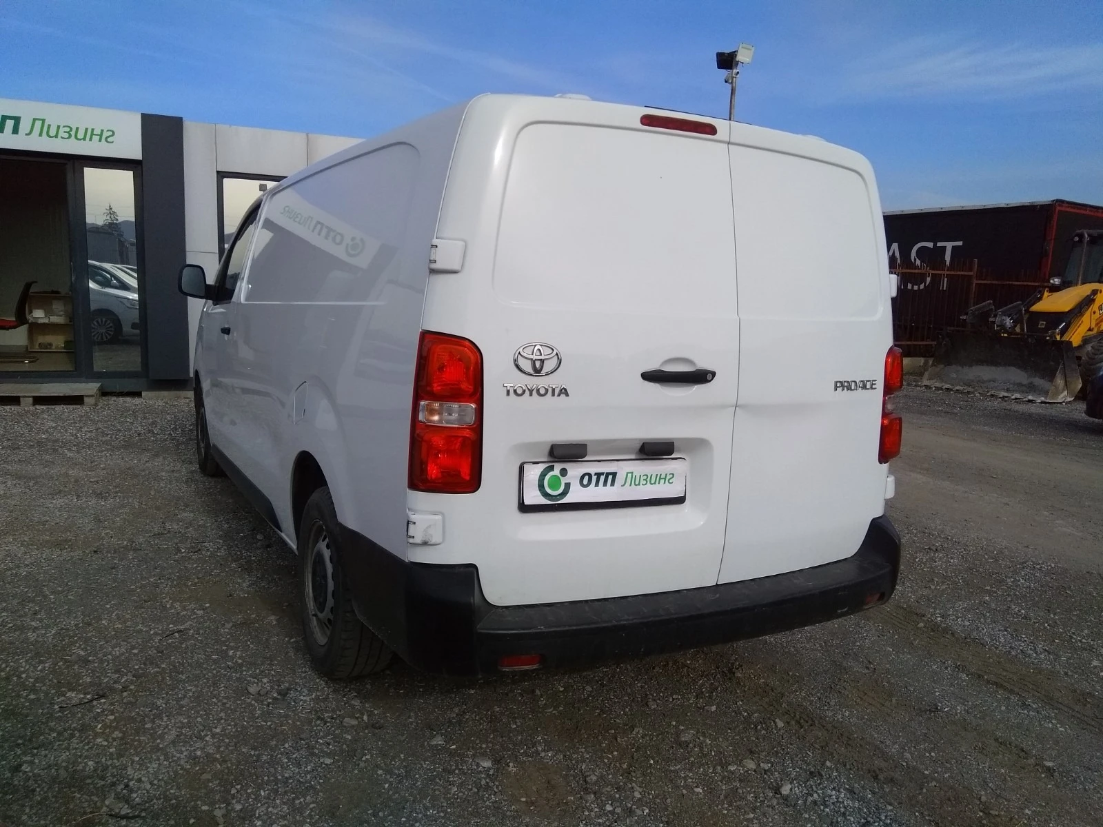 Toyota Proace L2H1 2.0 D-4D - изображение 4