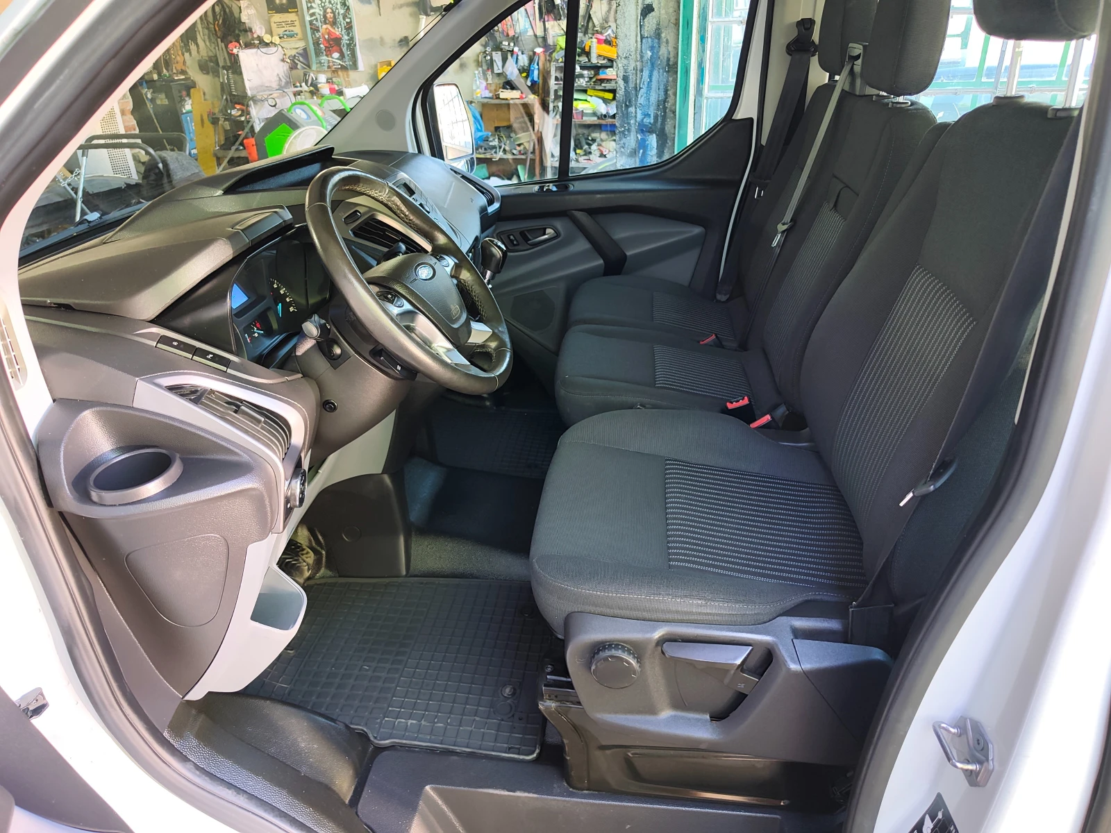 Ford Transit Custom 2.0TDCI 9 Местен, снимка 14 - Бусове и автобуси - 54701946