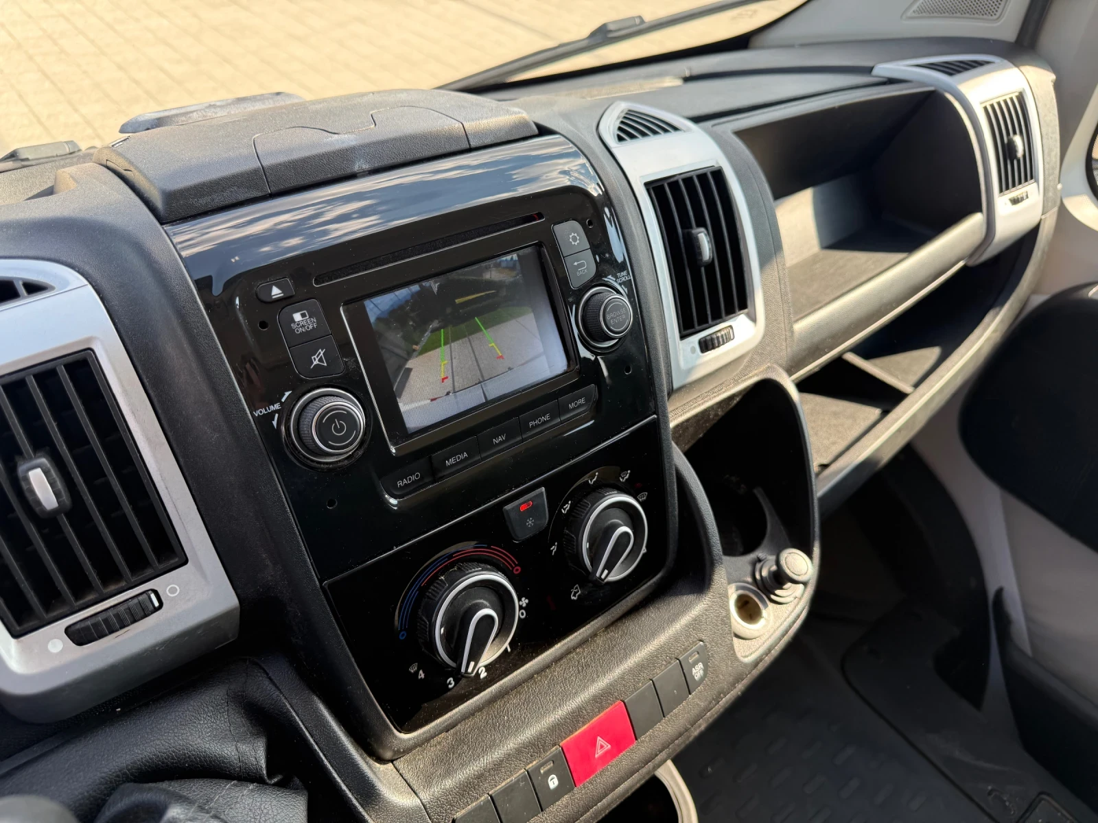 Fiat Ducato 150Multijet Maxi Товаропътнически 6-местен Клима, снимка 15 - Бусове и автобуси - 55530798
