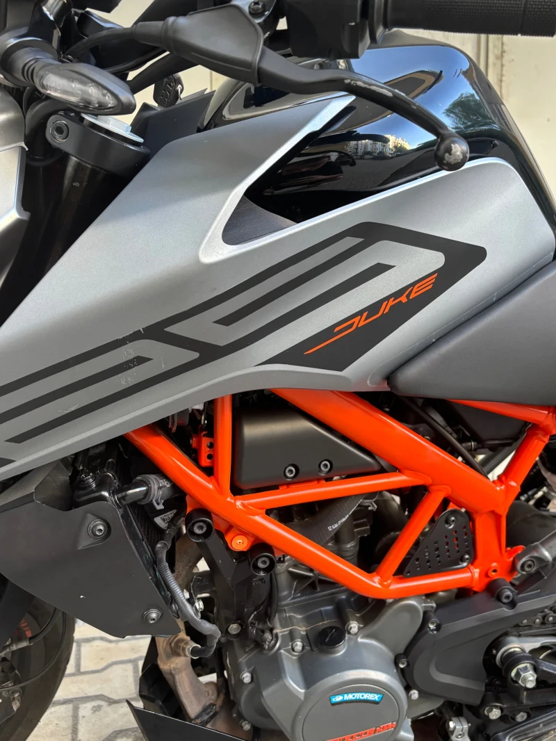 Ktm Duke 125 ABS, снимка 9 - Мотоциклети и мототехника - 53082543