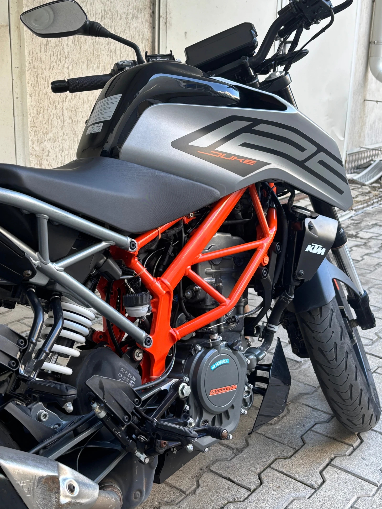 Ktm Duke 125 ABS - изображение 3