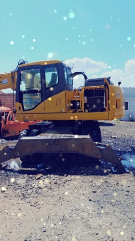 Багер Komatsu Pw160, снимка 1