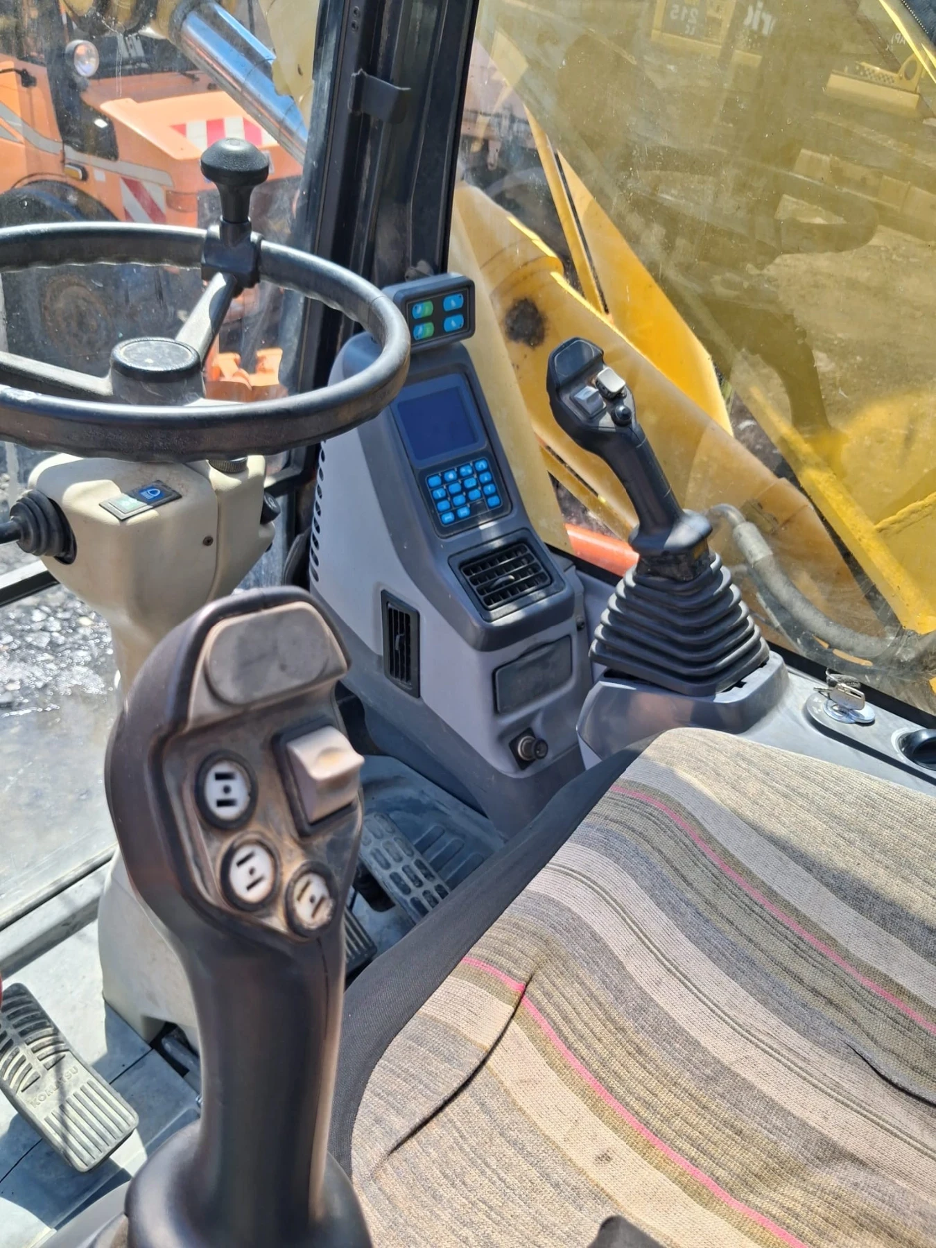 Багер Komatsu Pw160, снимка 6 - Индустриална техника - 54856553