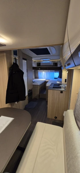Каравана Burstner Averso 520 plus, снимка 9