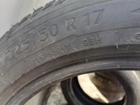 Гуми Зимни 225/50R17, снимка 9