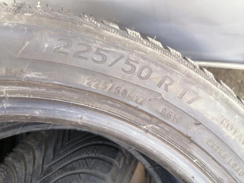 Гуми Зимни 225/50R17, снимка 6 - Гуми и джанти - 32079458