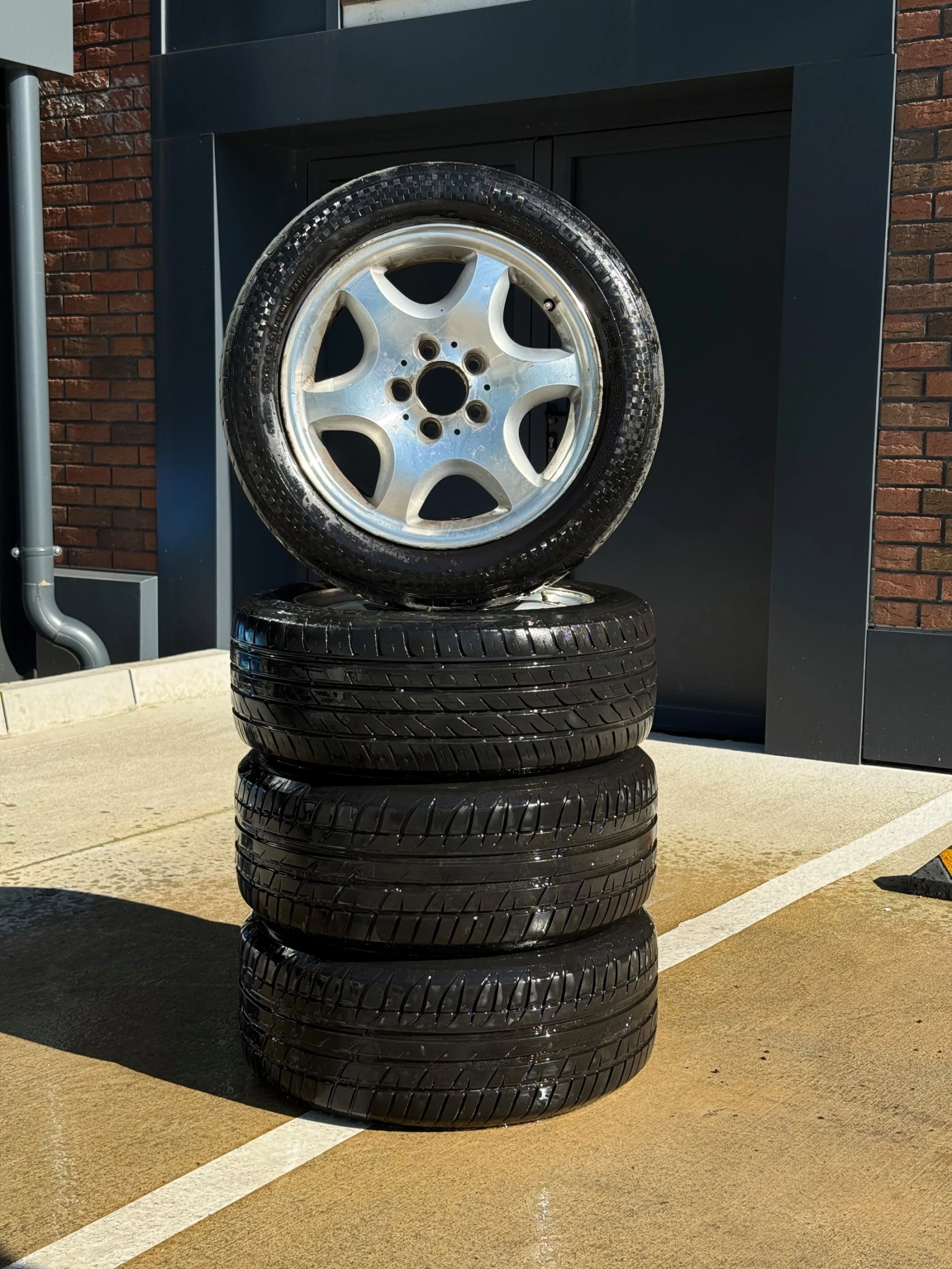 Гуми с джанти Други 205/55R16