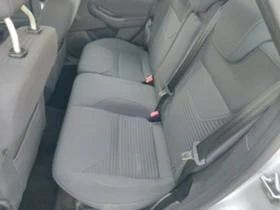 Ford Focus 1, 5TDCI 120ps NAVI, снимка 13