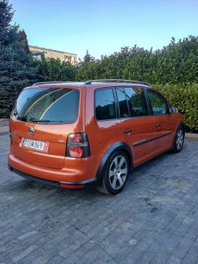 VW Touran * CROSS TOURAN * 1.9TDI * НЕРАЗЛИЧИМ ОТ НОВ * , снимка 7