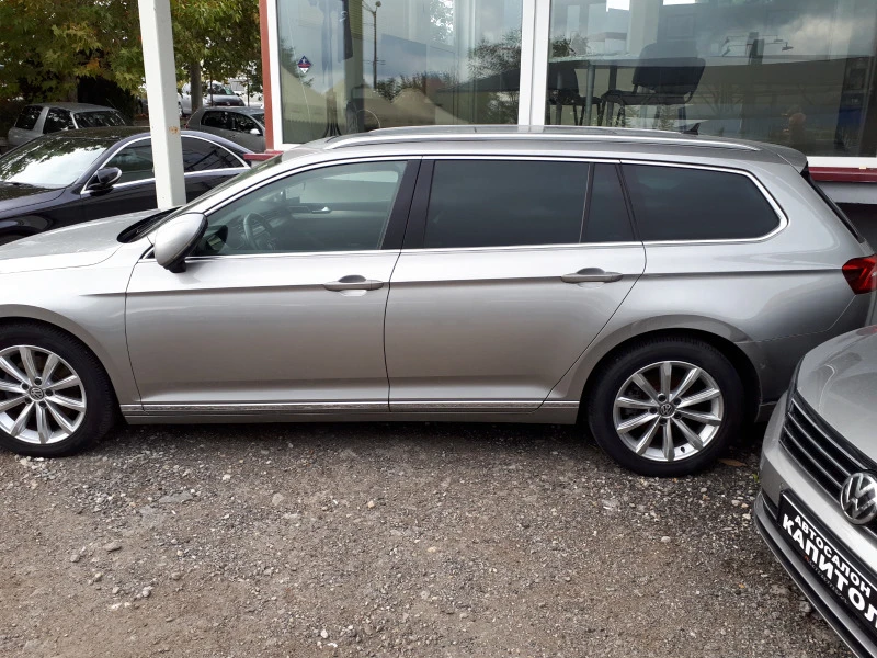 VW Passat Highline , снимка 1 - Автомобили и джипове - 47401358