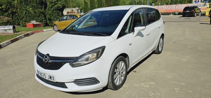 Opel Zafira 1.6cdti* Нави, снимка 2 - Автомобили и джипове - 45444533
