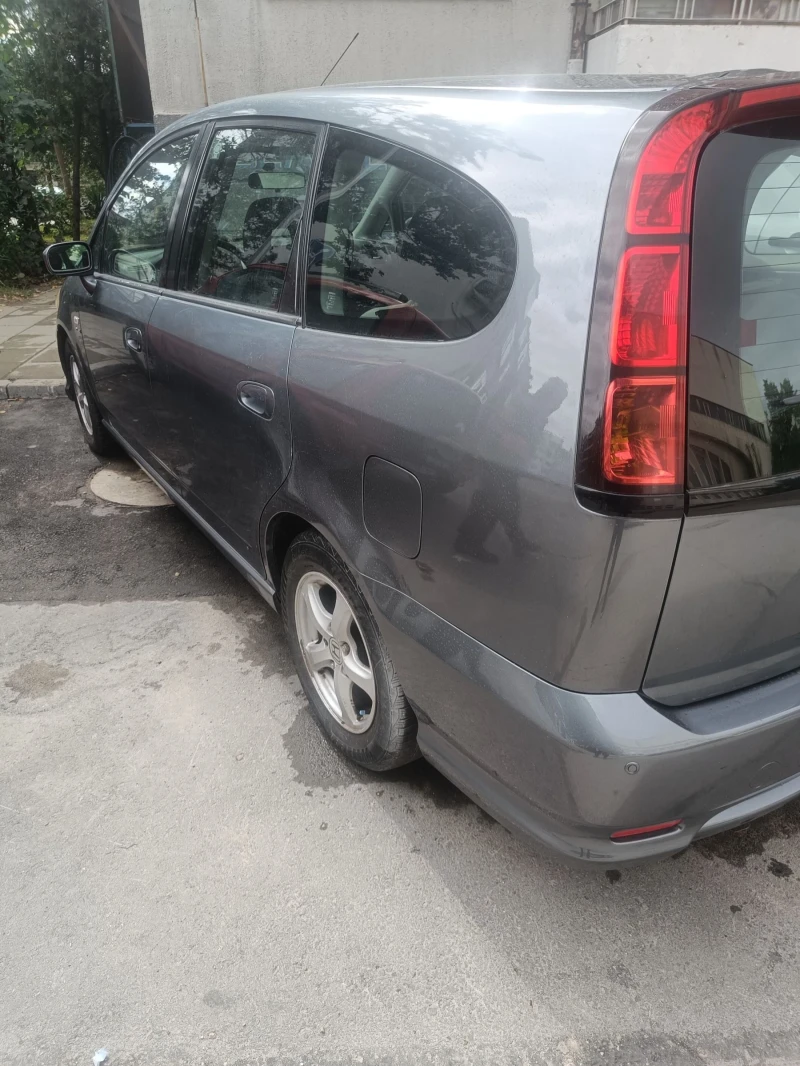 Honda Stream, снимка 3 - Автомобили и джипове - 47257274