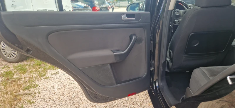 VW Golf Plus 6-2.0 tdi-140kc. HIGLINE-ИТАЛИЯ, снимка 15 - Автомобили и джипове - 50487130