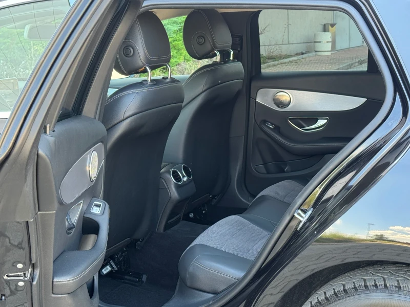 Mercedes-Benz C 220 2.2d-9G-TRONIC-4MATIC-КОЖА-НАВИ-КАМЕРА-LED-УНИКАТ!, снимка 11 - Автомобили и джипове - 51023826