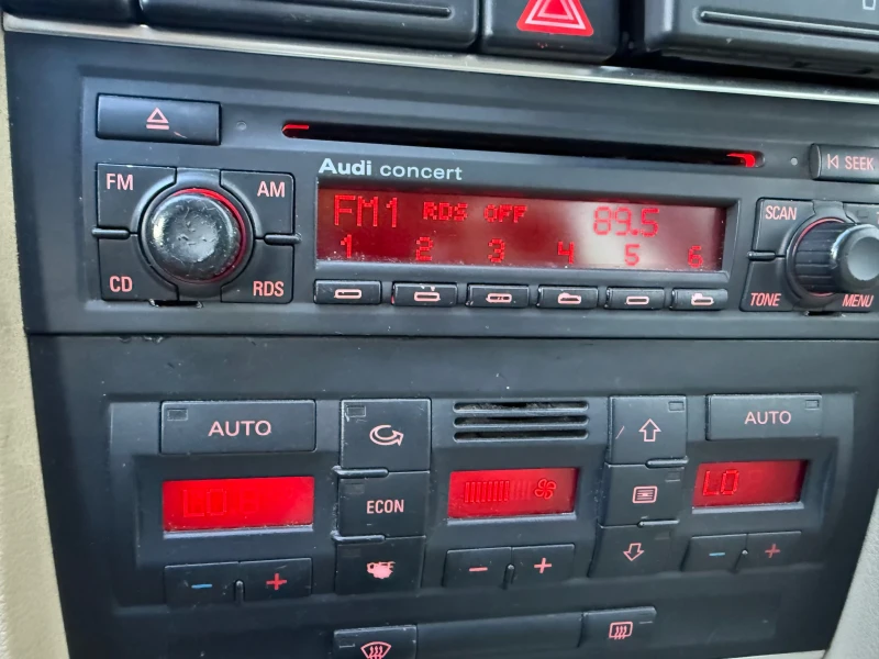 Audi A4 2.0 TDI 140 hp , снимка 13 - Автомобили и джипове - 51780902