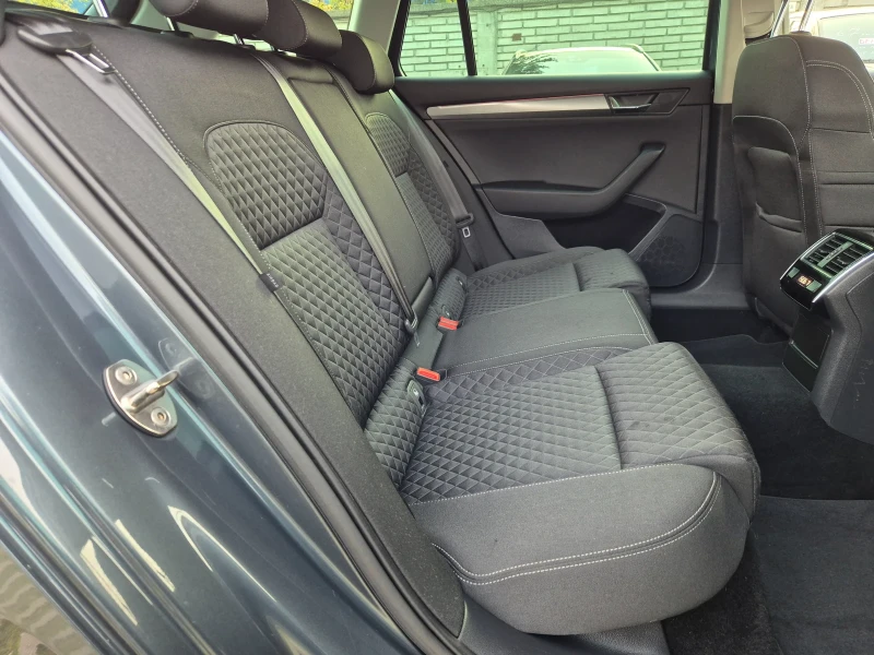 Skoda Superb 2.0 d-190k.s.NAVI, снимка 14 - Автомобили и джипове - 52438603