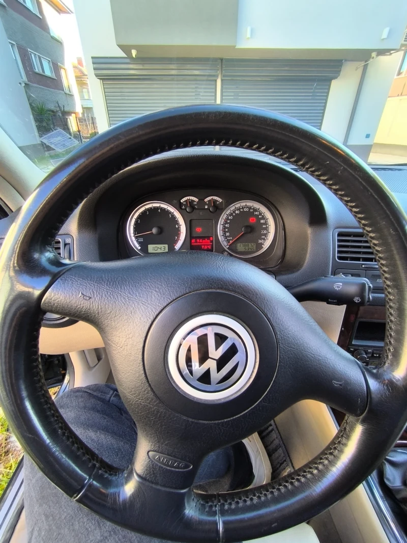 VW Bora, снимка 10 - Автомобили и джипове - 52772972