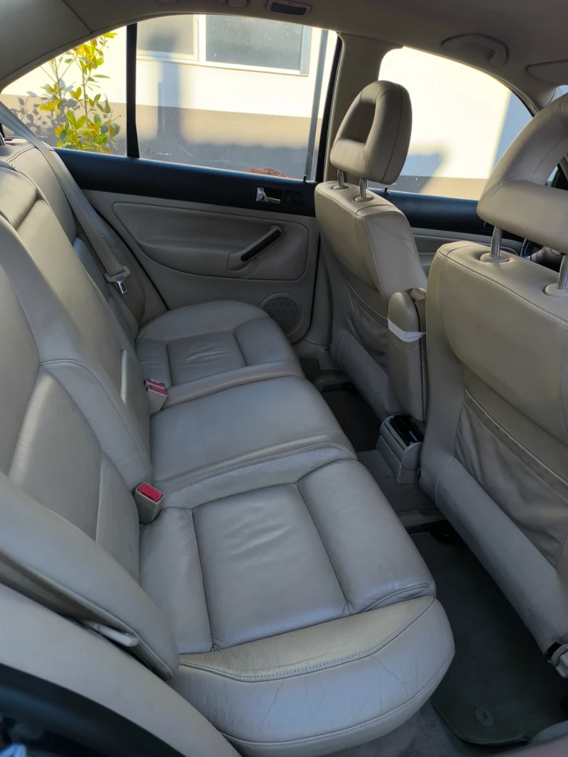 VW Bora, снимка 7 - Автомобили и джипове - 52772972