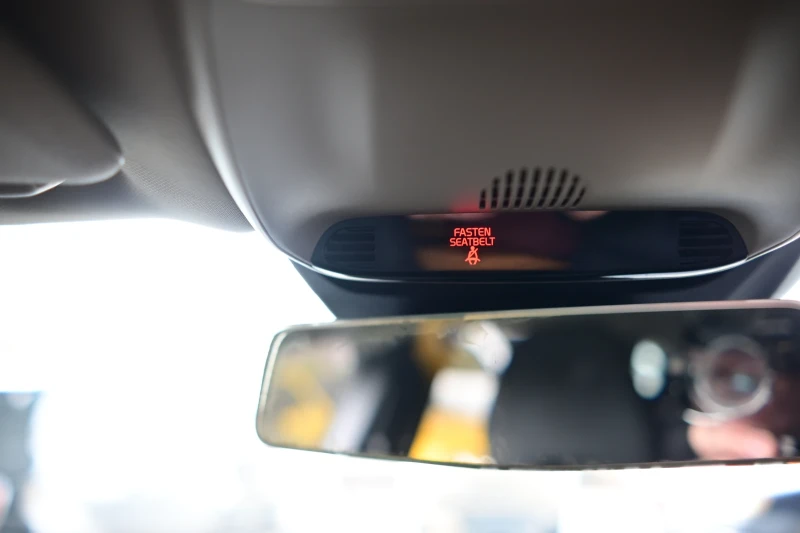 Volvo V40 D2, снимка 13 - Автомобили и джипове - 53467884