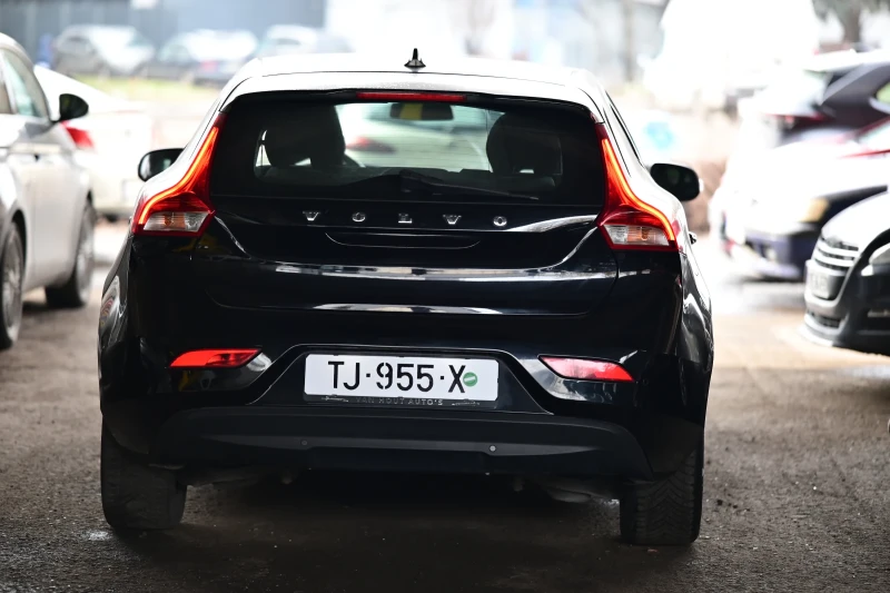 Volvo V40 D2, снимка 8 - Автомобили и джипове - 53467884