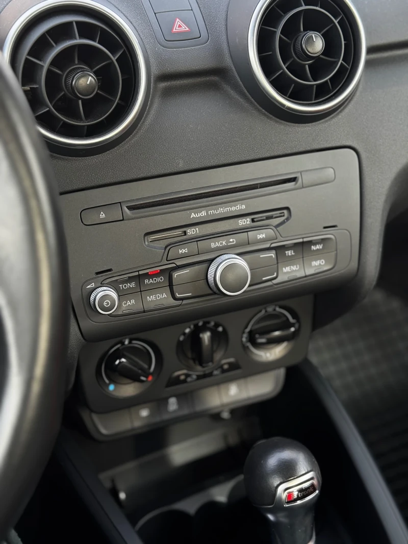 Audi A1 Sportback, снимка 10 - Автомобили и джипове - 52919330