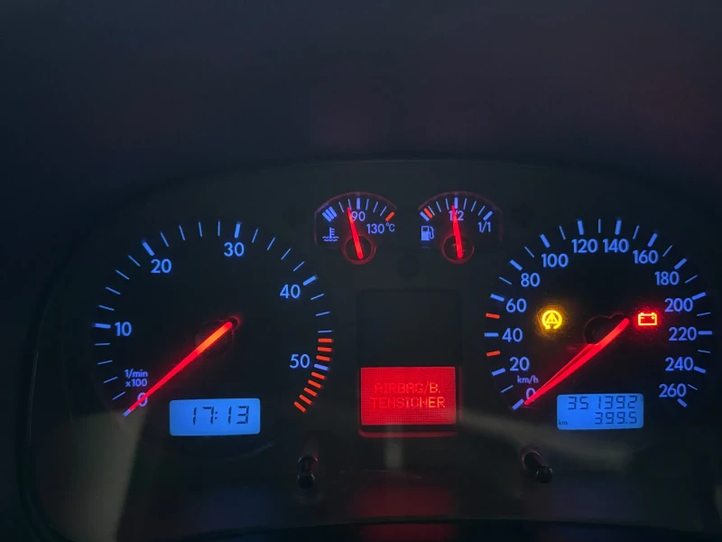 VW Golf Special, снимка 8 - Автомобили и джипове - 53047086